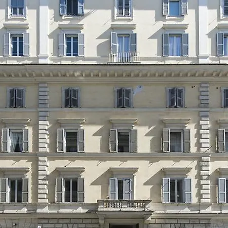 Nocleg ze śniadaniem Caesar House Residenze Romane