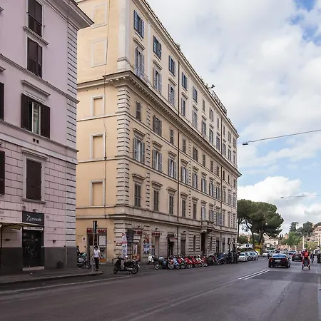 Caesar House Residenze Romane Nocleg ze śniadaniem