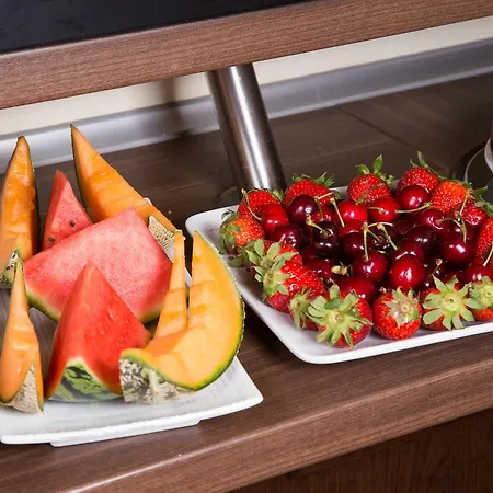 Caesar House Residenze Romane Bed & Breakfast 3*